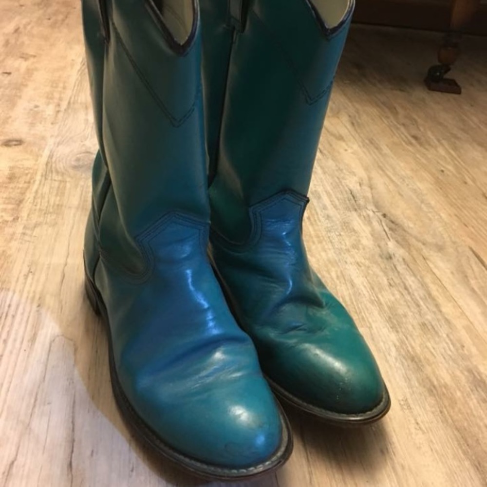 8 M Rodeo Drive boots Turqoise